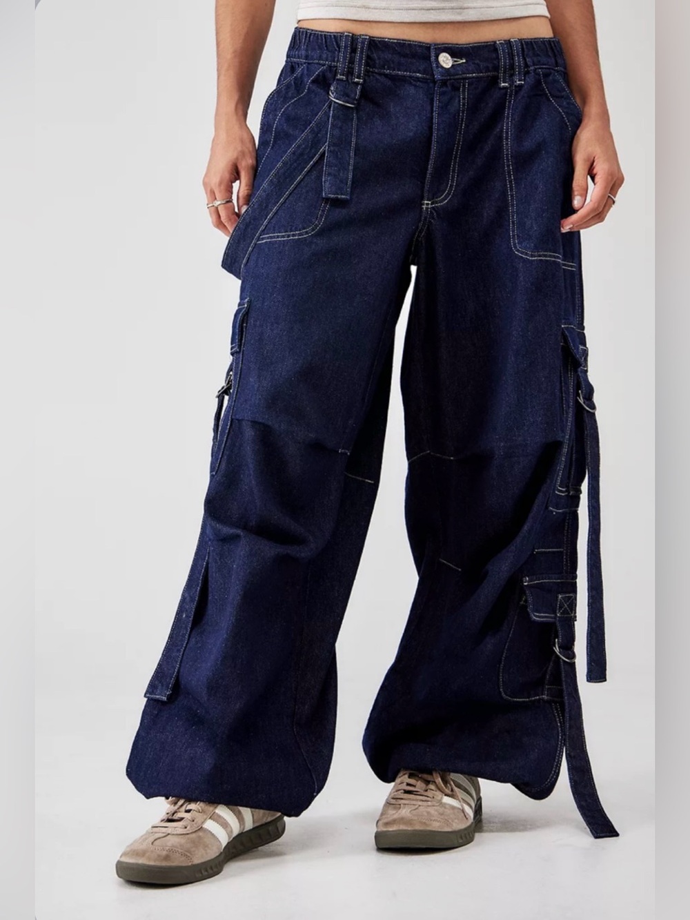 BDG Dark Blue Wide-Leg Cargo Jeans for Women - Picture 15 of 15